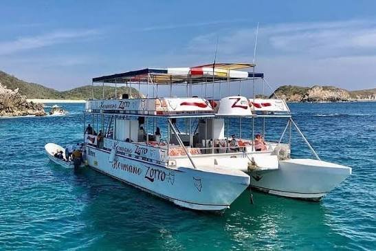 Catamarán Tour